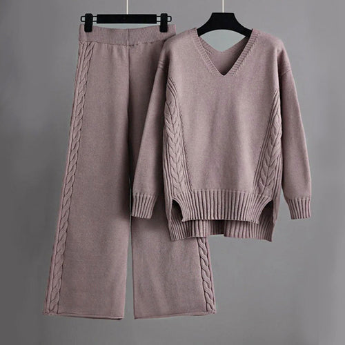 Amber - Women's V-Neck Cable Knit Sweater and Pants Set