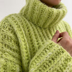 Harlow - Women's Oversized Turtleneck Chunky Knit Sweater