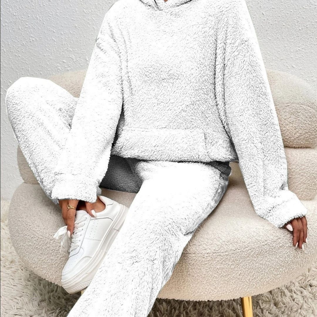 Marlowe - Women's Textured Hoodie and Tapered Lounge Pants Set