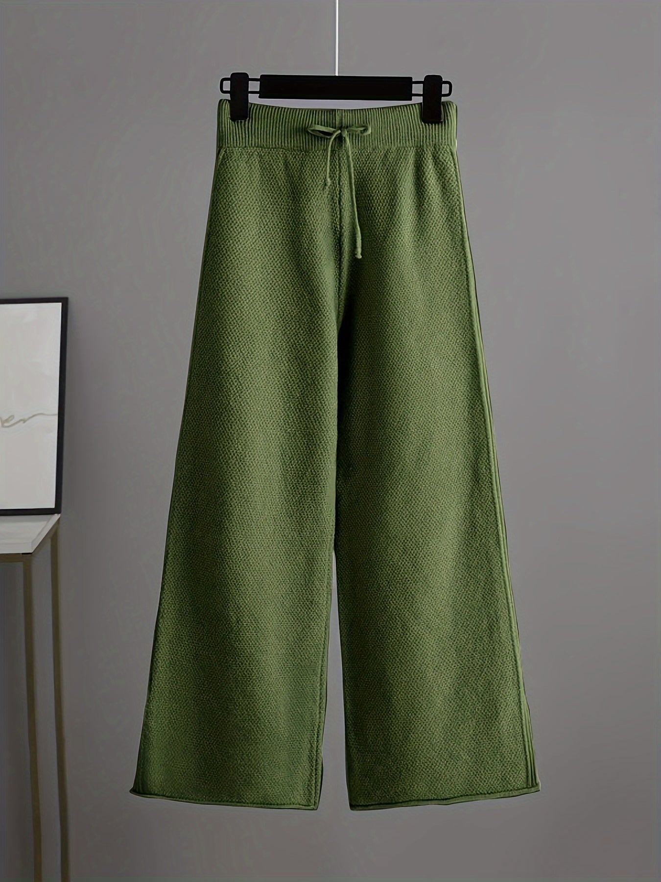 Paloma - Women's Cropped Crewneck Sweater and Wide-Leg Knit Trousers Set